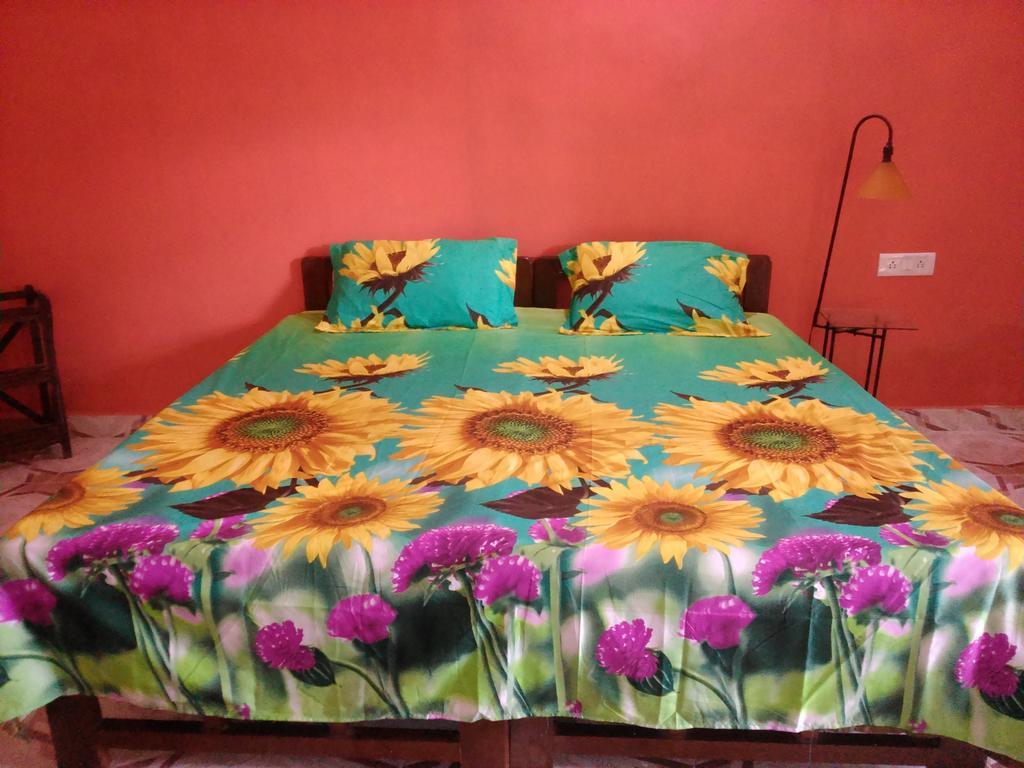 La Blanche Guest House Calangute Habitación foto